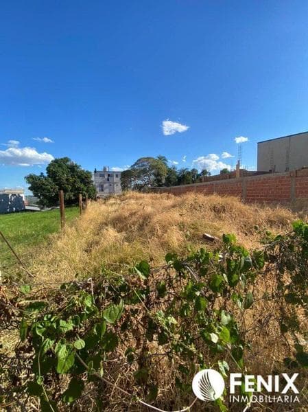 TF436 - AMPLIO TERRENO EN VENTA - AV. MAIPU ENTRE CALLES MISIONES Y HUMBOLDT — foto 2