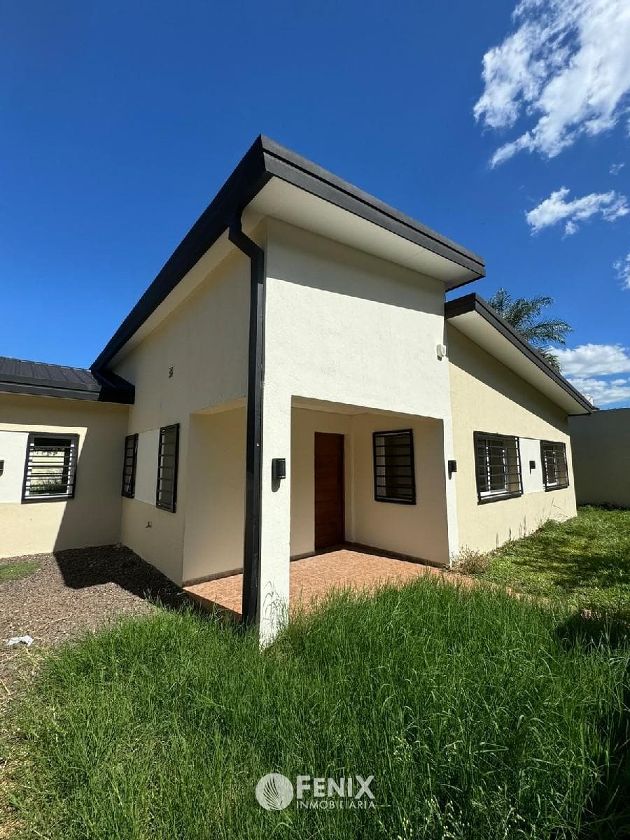 CF1196 - CASA EN VENTA Z/ AV. CABO DE HORNOS Y AV. COCOMAROLA — foto 3