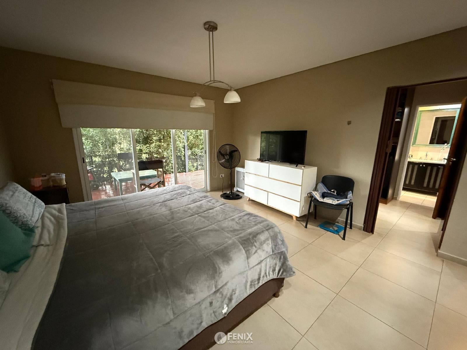 CF1247 - CASA B° LA EUGENIA EN VENTA - 6 AMBIENTES
