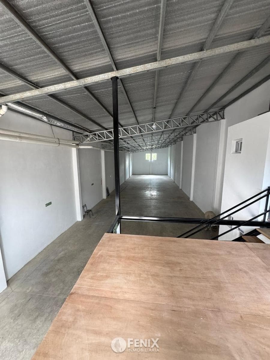 LCF V143 - GALPÓN EN VENTA - AV. SAN MARTÍN ENTRE AV. SANTA CRUZ Y CMTE. ANDRESITO — foto 4