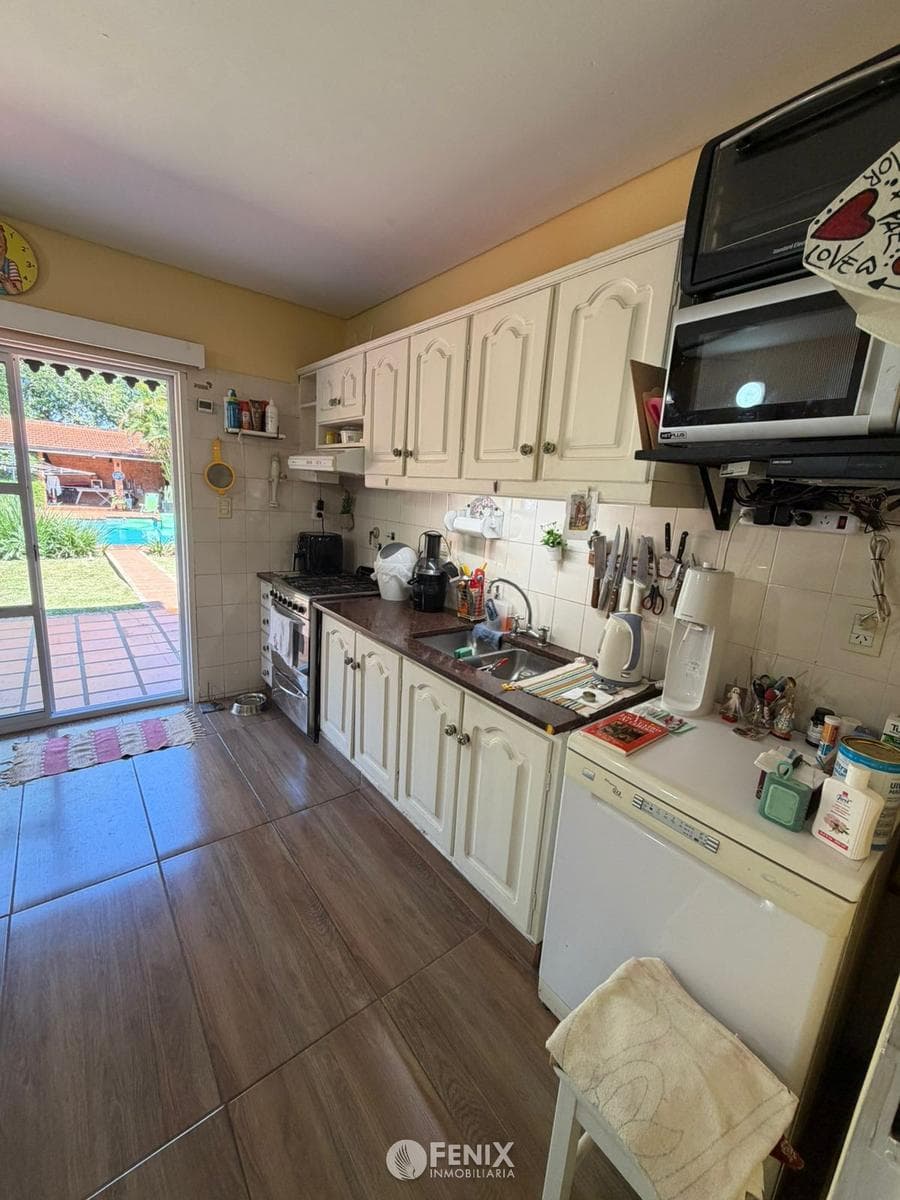 CF1336 - CASA EN VENTA - 3 DORMITORIOS - AV. STA. CATALINA Y LÓPEZ Y PLANES — foto 3