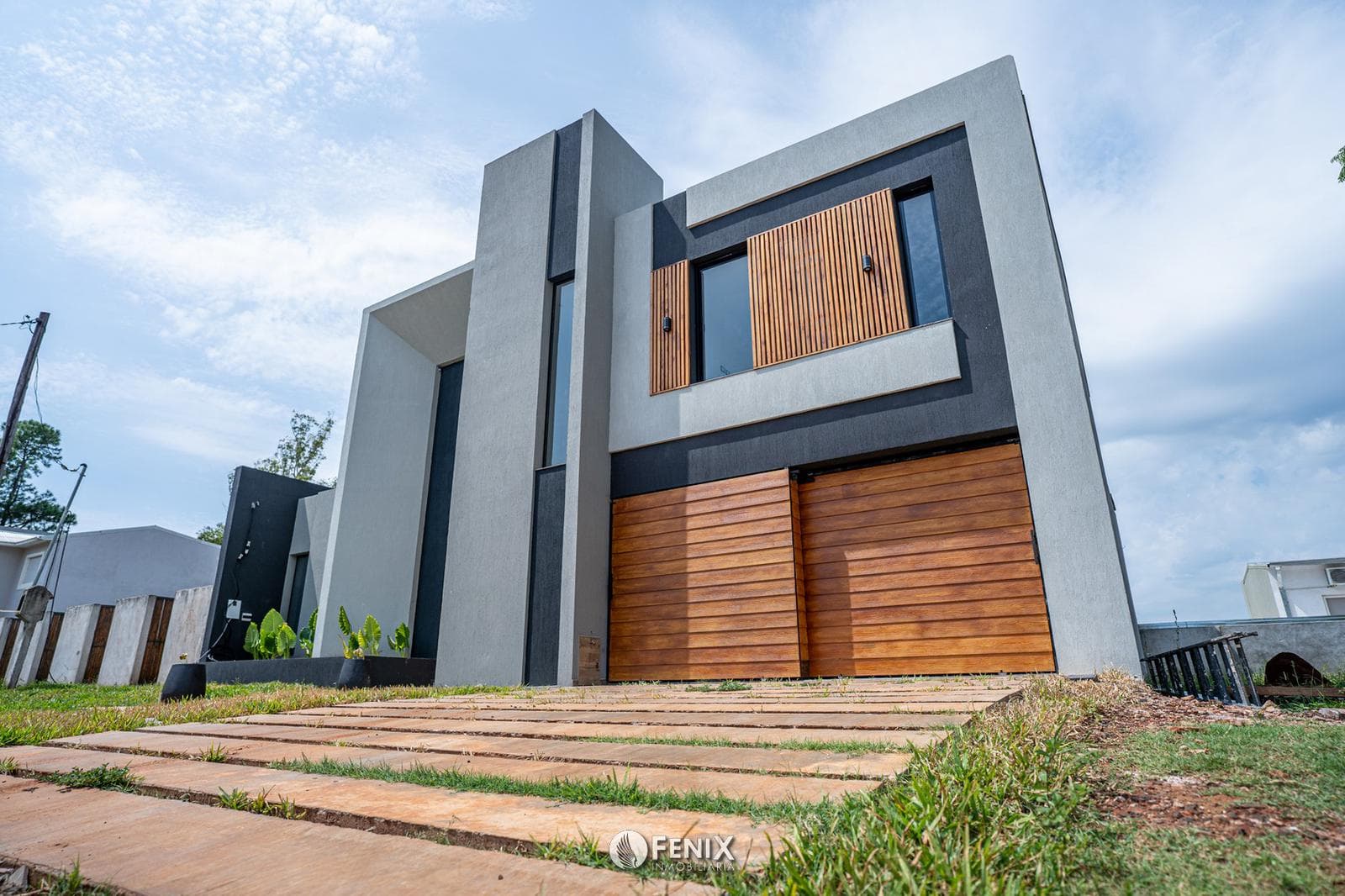 CF1091 - CASA EN VENTA B° JARDINES DE PANAMBÍ